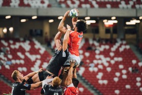世界杯网站-穆古鲁扎切尔西赛创纪录，强势挺进下一轮引热议